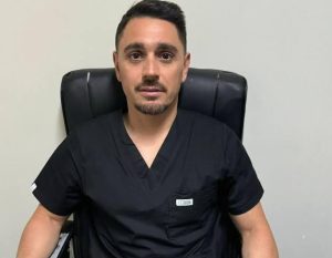 Foto de disertante Dr. Evaristo Castellanos