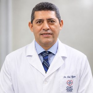 Foto de disertante Dr. Luis Aguinaga Arrascue